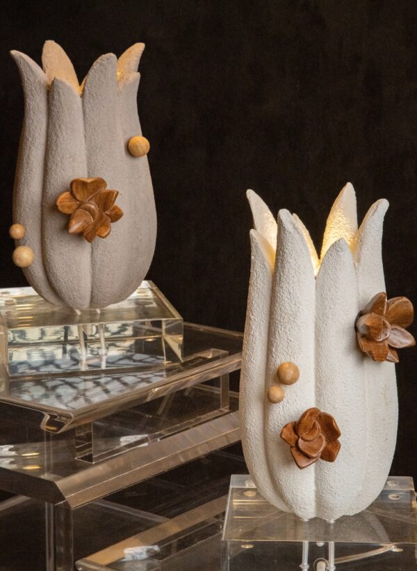 Tulip lamp with Lucite Base